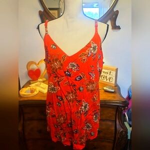 NWT TORRID Size 1 (14/16) Red Floral Cami